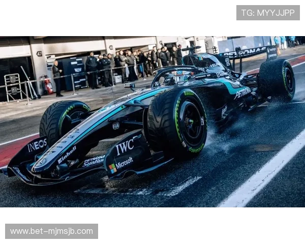 F1天空体育高清直播资源全面解析让你不错过每一场激动人心的赛车比赛
